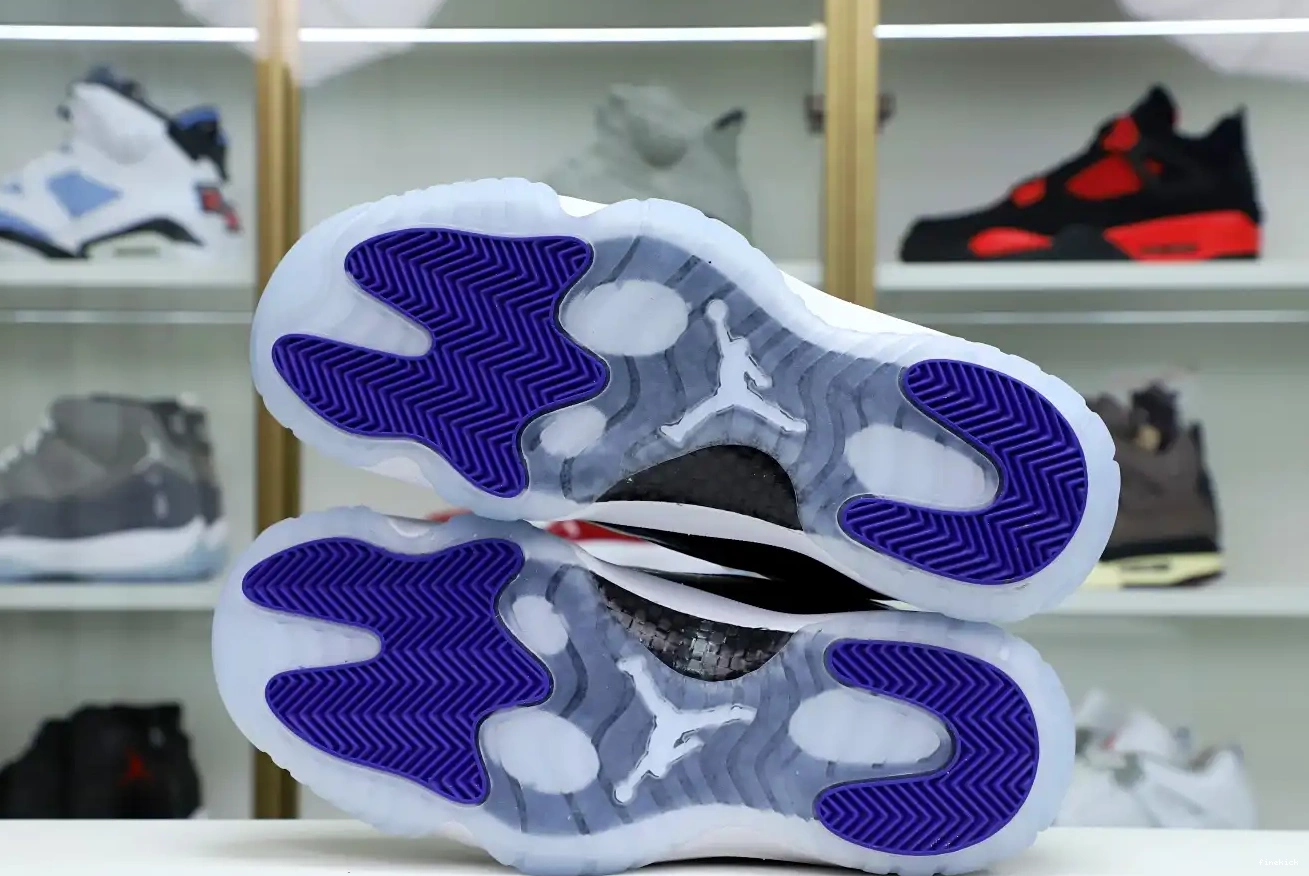 JORDAN RETRO CONCORD LOW AIR 11 0425